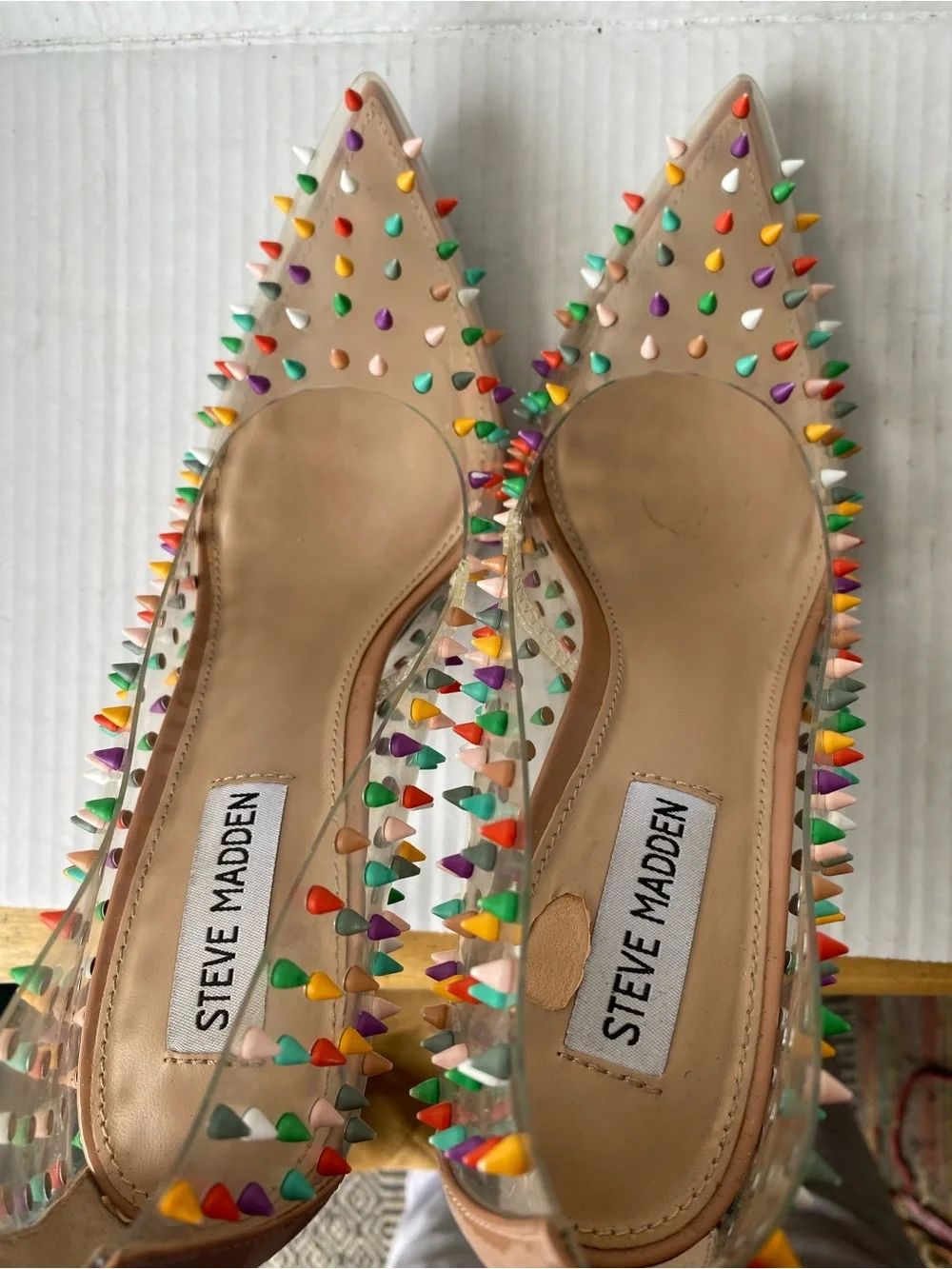 Steve Madden Vala-S Clear Rainbow Spiked Stiletto Heels Nude Pumps Size 8M - Picture 2 of 15